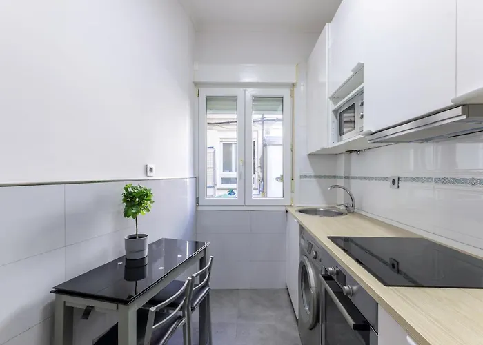 2 Paradas Al Cascoviejo, 1 Min Al Metro - Basarrate بلباو